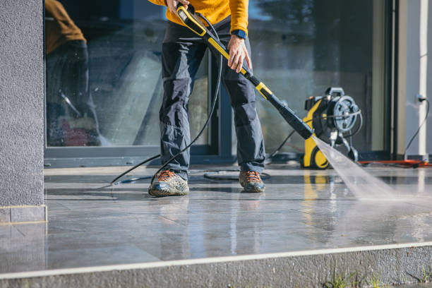 Fence Pressure Washing in Racine, WI